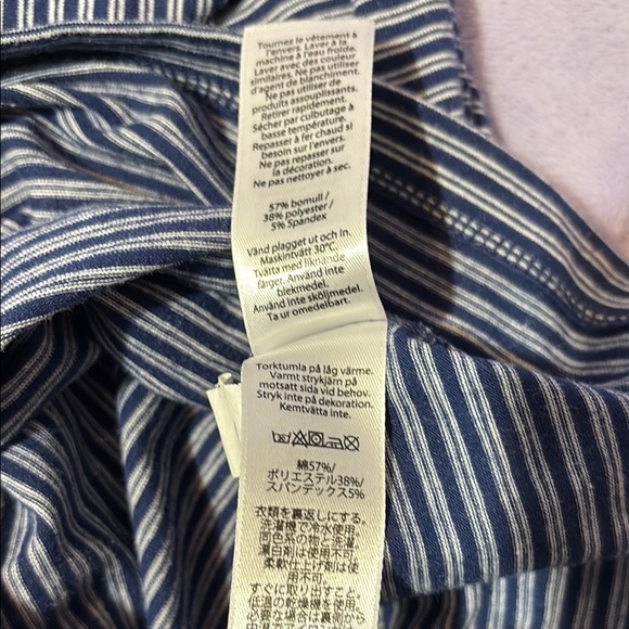 Vineyard Vines Navy and White Striped Hooded Shirt - Picture 5 of 5